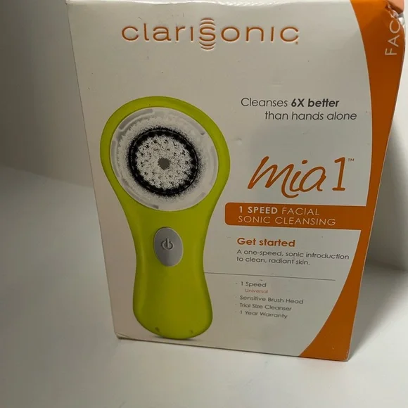 NEW NWB Clarisonic Mia 1 Speed Facial Cleansing Brush - Yellow, Brand NEW & RARE
